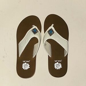 Yellow Box Flip Flops Thong Sandals Turquoise Accent White Snake Print 9‎ summer
